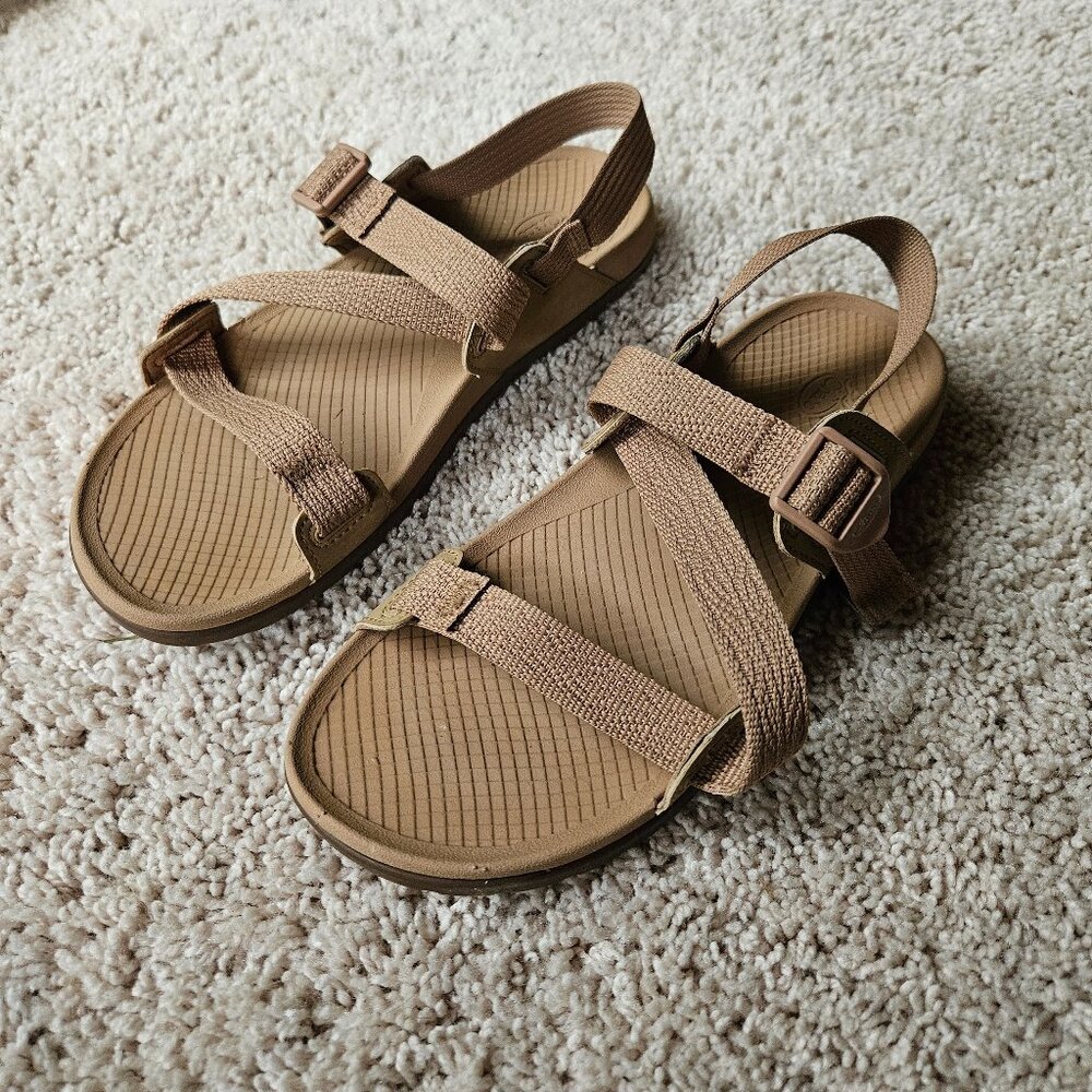 Chaco Lowdown Tan Sport Sandals Size 9